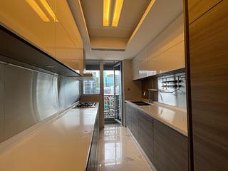 Wong Chuk Hang - Marinella Block 8 04