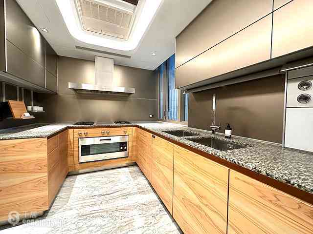 Mid Levels Central - 21 Borrett Road 03
