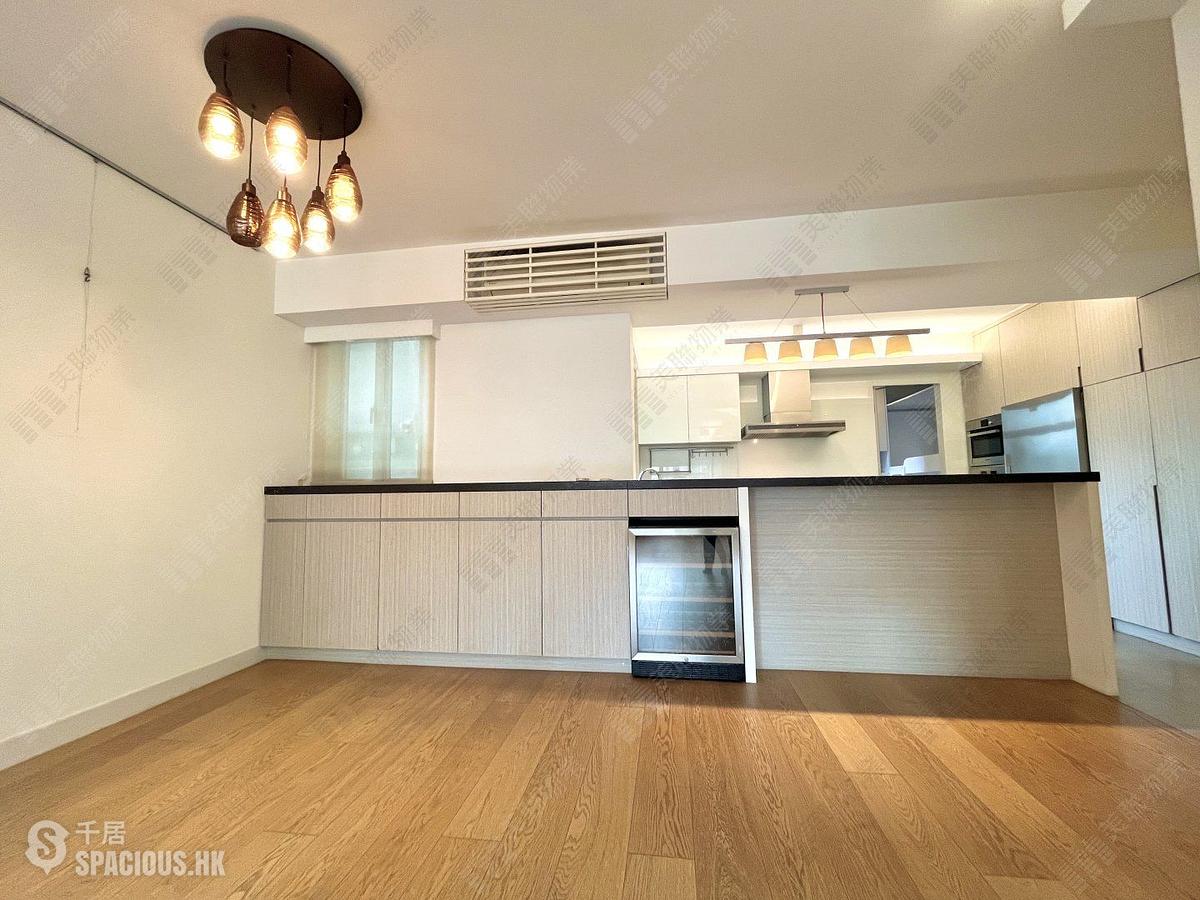 Mid Levels Central - Robinson Place 01