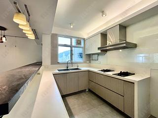 Mid Levels Central - Robinson Place 27