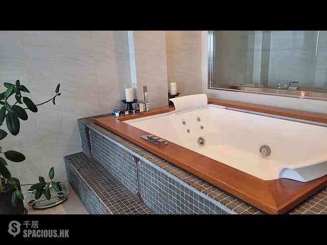 Clear Water Bay - Dragon Lake Villa 09