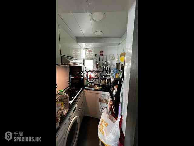 Hung Hom - WHAMPOA ESTATE Wing Wing Building 06
