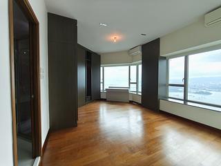 West Kowloon - Sorrento 17