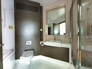 West Kowloon - Sorrento 18