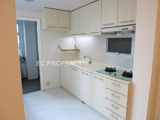 Shek Tong Tsui - 89-91, Hill Road 03