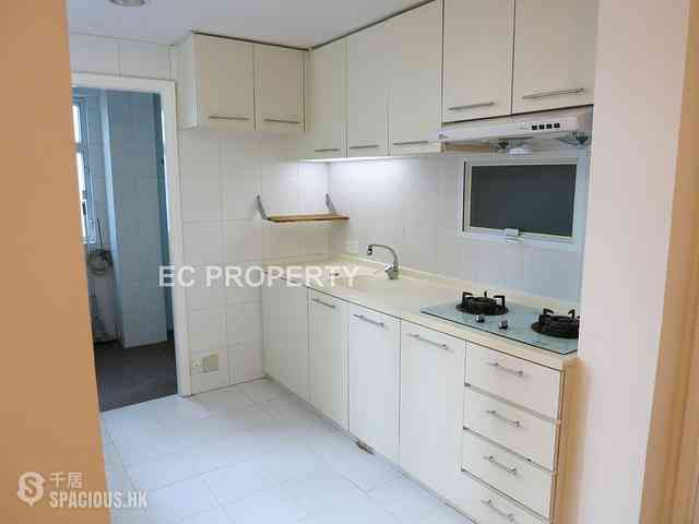 Shek Tong Tsui - 89-91, Hill Road 03