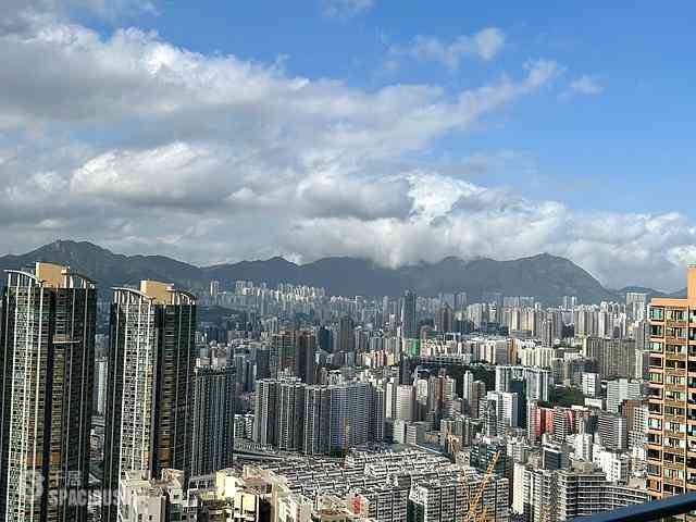 West Kowloon - The Harbourside 01