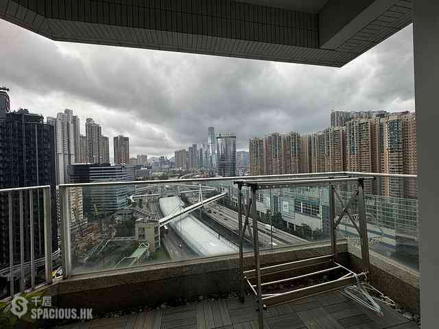 Tai Kok Tsui - Harbour Green Tower 1 11