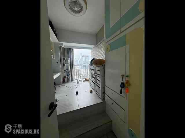 Tai Kok Tsui - Harbour Green Tower 1 12