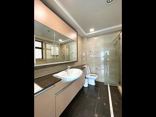 Shek Tong Tsui - The Belcher's Phase 1 Block 1 11