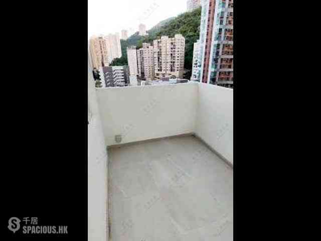 Wan Chai - Vincent Mansion 02