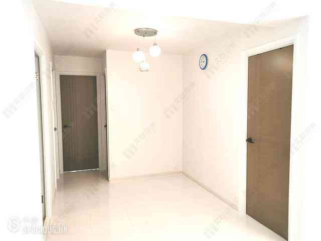 Wan Chai - Phoenix Court Block 1 04