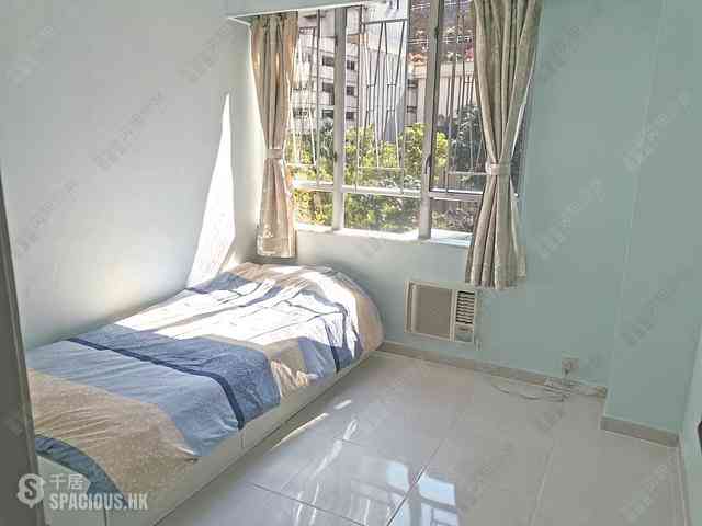 Wan Chai - Phoenix Court Block 1 06