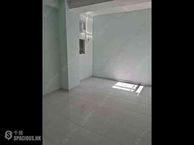 Wan Chai - Phoenix Court Block 1 07