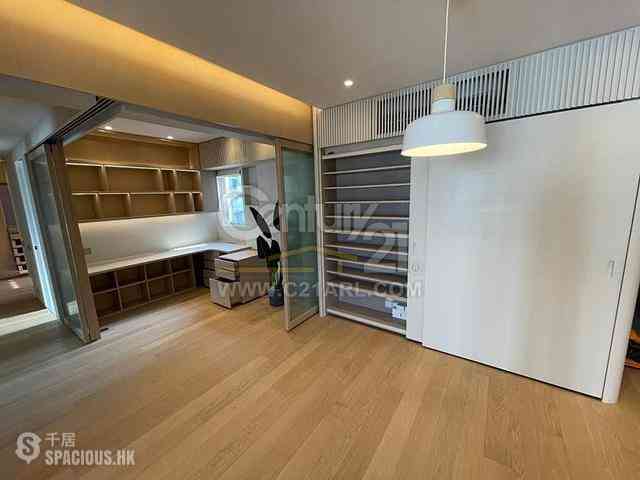 Mid Levels East - Camelot Heights 01