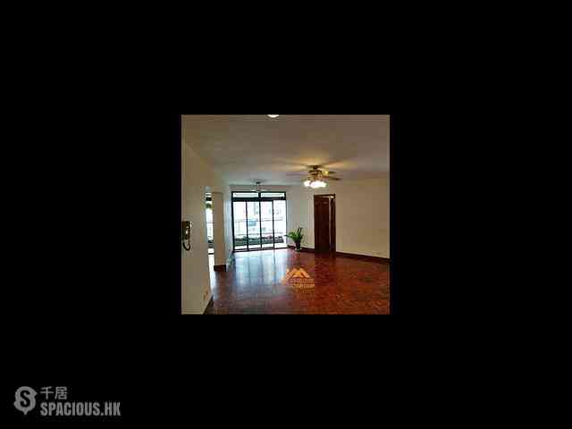 Soho - Albron Court 01