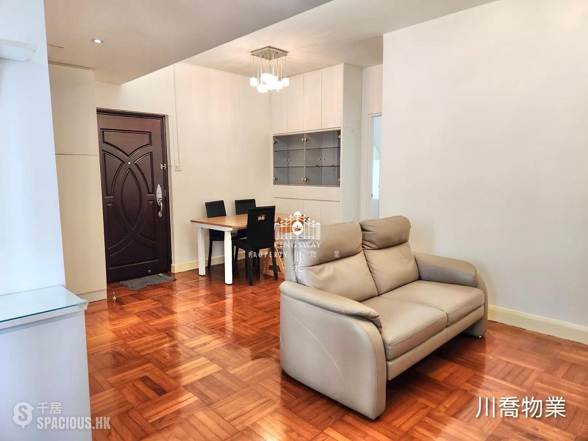 Mid Levels Central - Kings Court 01