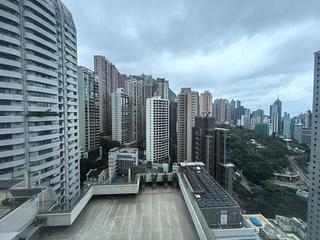 Mid Levels Central - Wealthy Heights 03