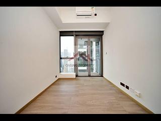 Sai Ying Pun - Two・Artlane 02
