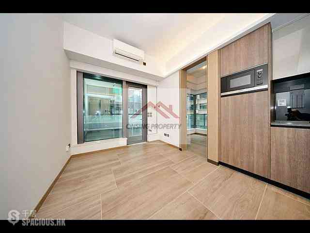 Sai Ying Pun - One・Artlane 01
