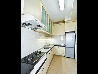 Mid Levels West - Parkway Court 17
