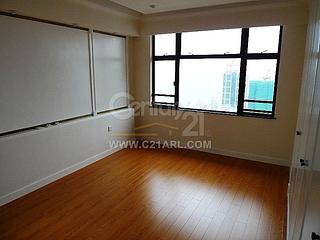 Mid Levels West - Parkway Court 11
