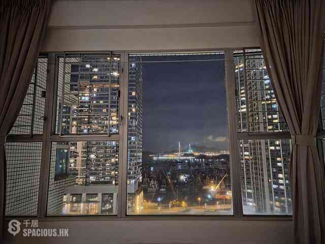 West Kowloon - The Waterfront Phase 2 Block 7 02