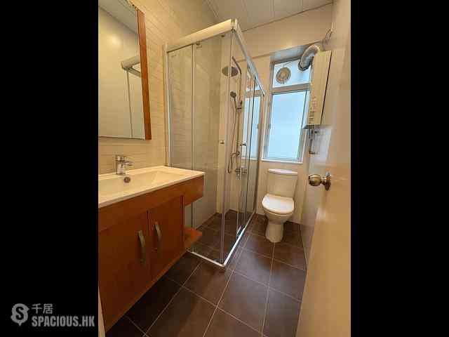 Causeway Bay - Empire Court 01