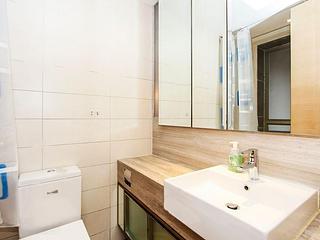 Sai Ying Pun - Island Crest 07