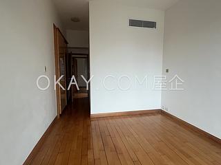 Mid Levels Central - Fairlane Tower 08