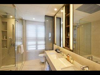 Mid Levels Central - Branksome Grande 05