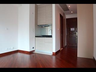 Wan Chai - The Avenue Phase 2 08