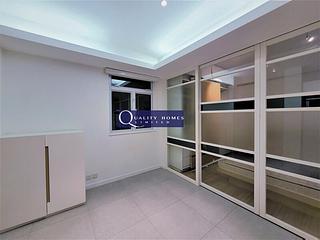Sheung Wan - On Wing Building 03