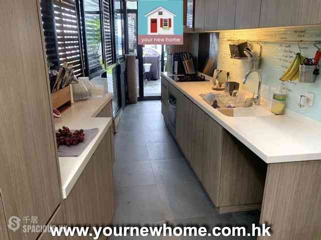 Clear Water Bay - Silverstrand Houses 03