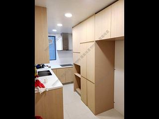 Mid Levels Central - Elegant Terrace 05