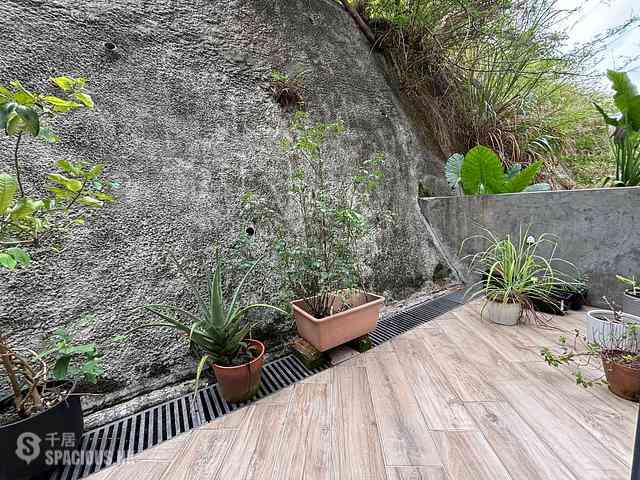 Happy Valley - Rockwin Court 03