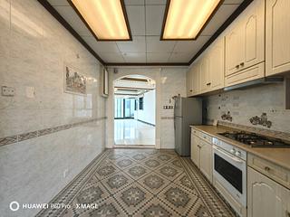 Tai Hang - Carnation Court 05