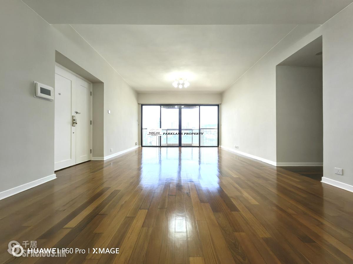 Stubbs Road - Nicholson Tower 01