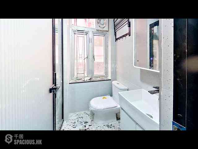 Sai Wan Ho - 239, Shau Kei Wan Road 15