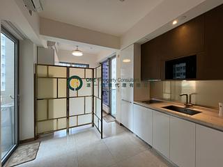 Sai Ying Pun - 63, Pokfulam 04