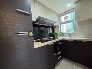 Sai Ying Pun - Centre Place 02
