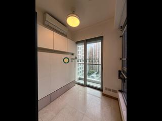 Sai Ying Pun - 63, Pokfulam 09