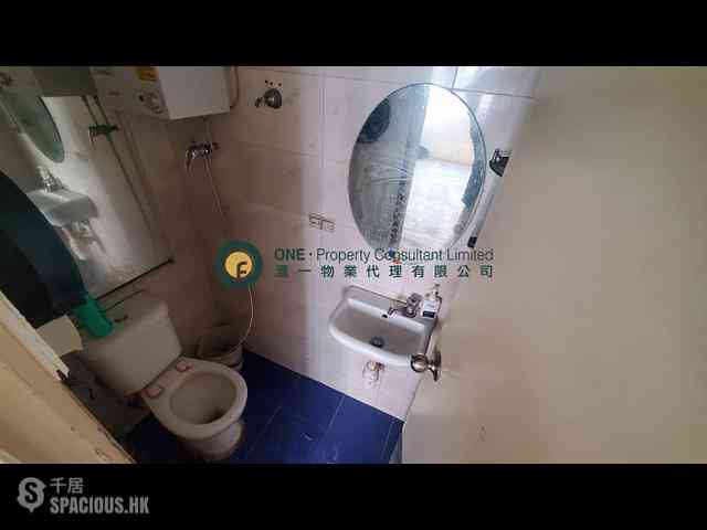 Sai Ying Pun - Yue Tak House 04