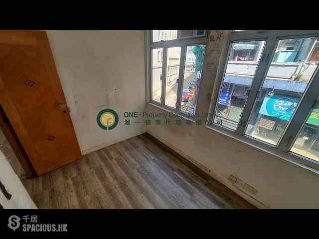 Sai Ying Pun - Yue Tak House 05