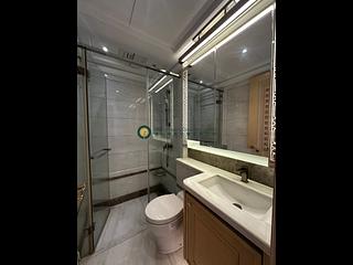 Sai Ying Pun - 63, Pokfulam 05