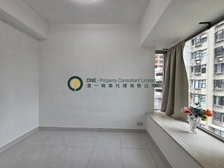 Sai Ying Pun - Centre Place 06