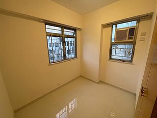 Sai Ying Pun - Fung Yat Building 04