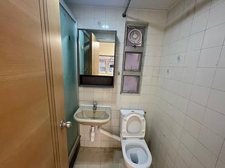 Sai Ying Pun - Fung Yat Building 06