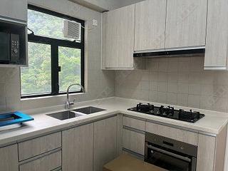 Stubbs Road - Nicholson Tower 04