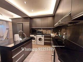 Mid Levels West - Sung Ling Mansion 02